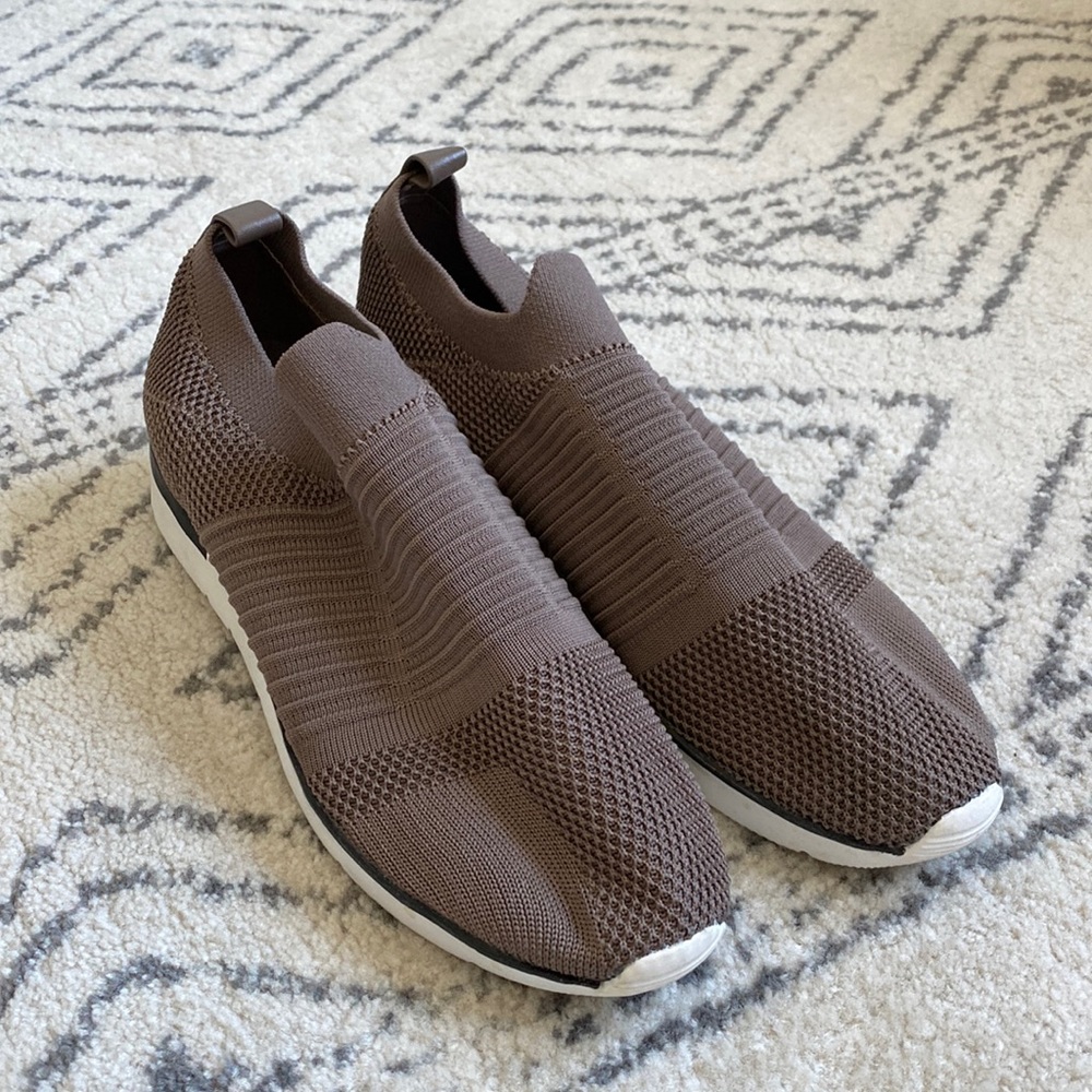 Brown JSlide Slip on Sneakers Size 8.5